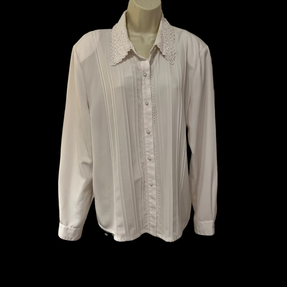 Vintage Liz Baker Sheer 80’s Lace and Pearls Blouse Top